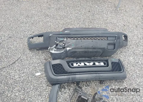 2022 Ram 1500 Classic Warlock 4X4 6'4 Box from USA, damaged, VIN 1C6RR7GG7NS148898